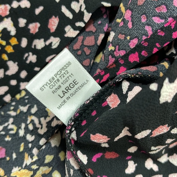 Gibson x Living in Yellow City Safari Scalloped V-Neck Tank - Picture 5 of 6